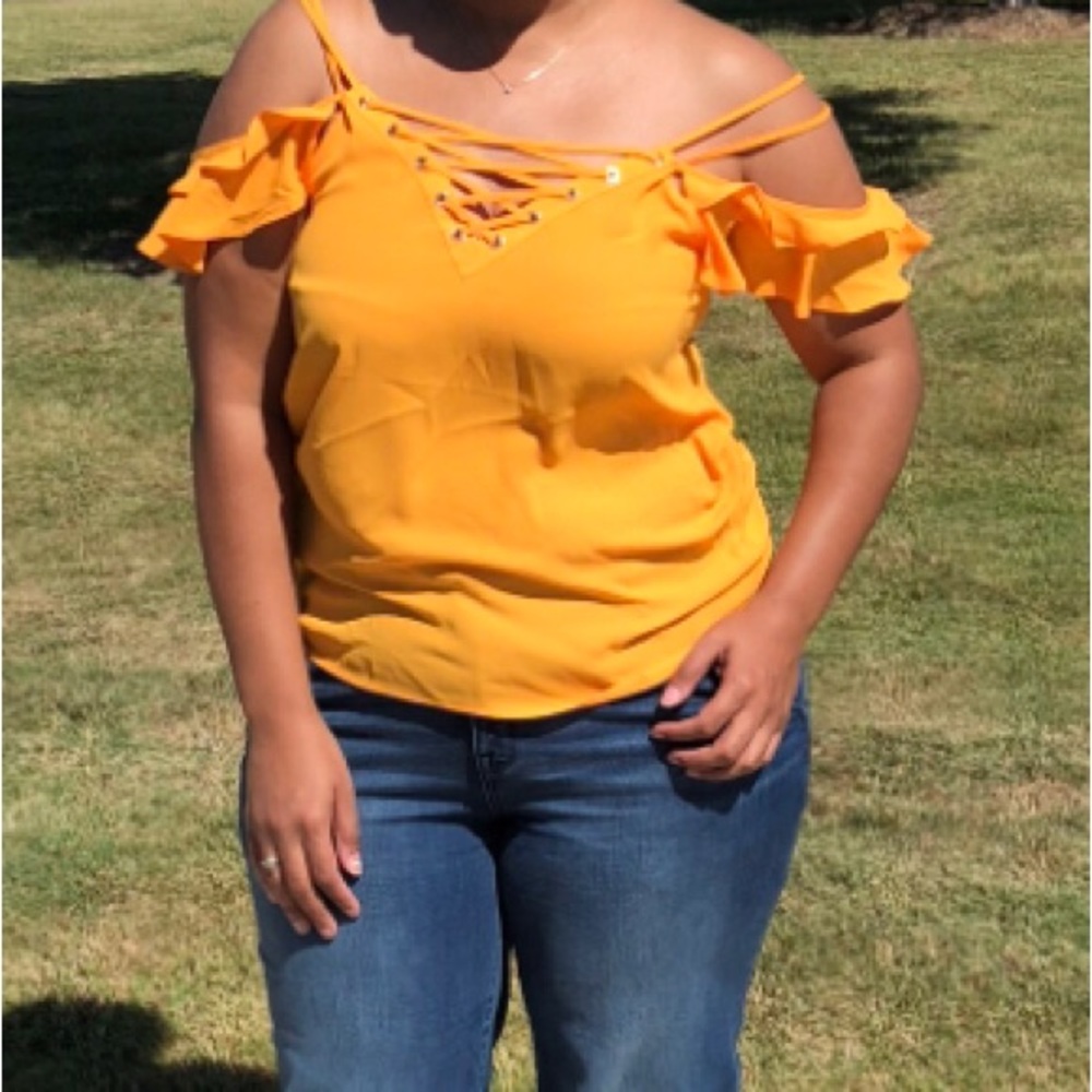Lace up front off the shoulder ruffle strap top - Picture 7 of 7